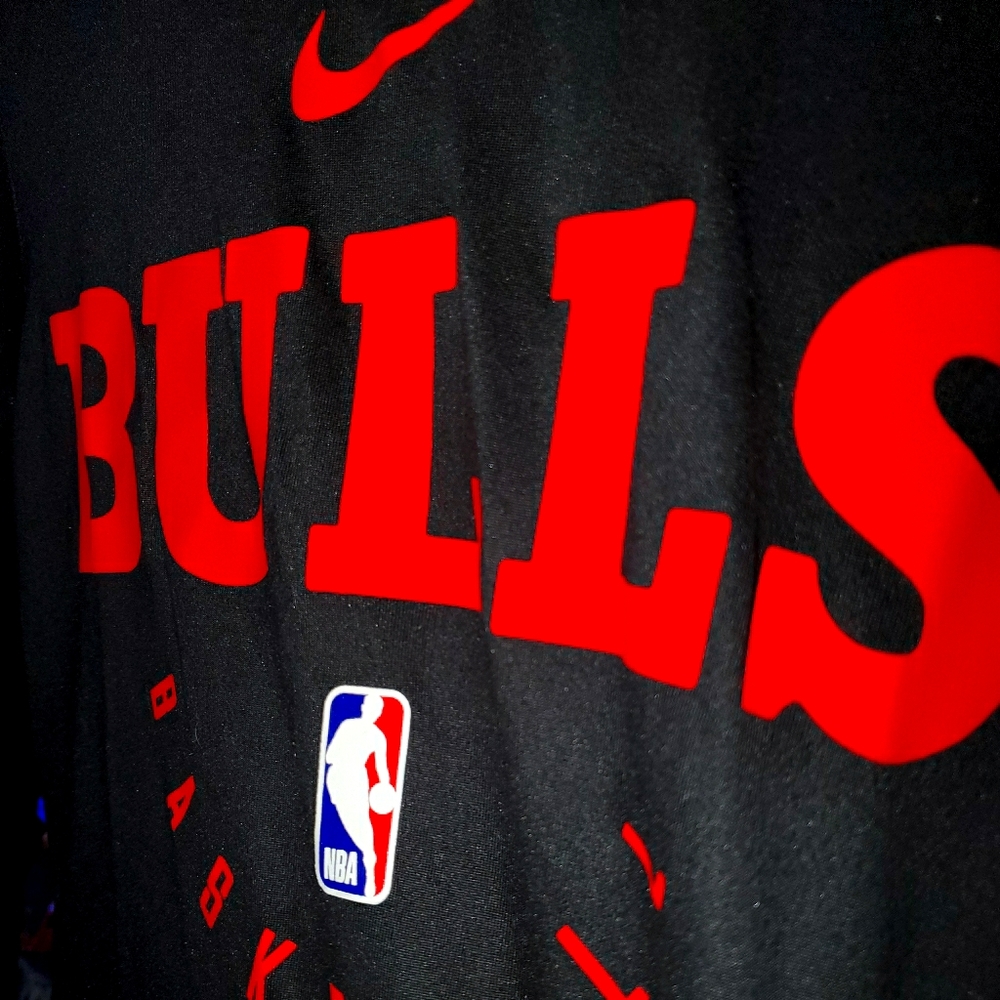 Nike Chicago Bulls LongSleeve